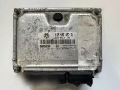 Контролер / модуль ЕБУ Seat Arosa 030906032DJ 0261208097