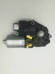 Мотор люка Honda CR-V 70450SMGE010 08658821