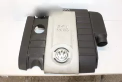 Корпус повітряного фільтра Volkswagen PASSAT B6 06F133837AH 06F133843A