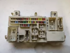 Блок запобіжників Mazda 3 I / Комплектний BP4K66730F 00148221 519050003