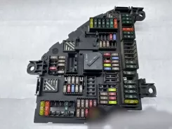 Блок запобіжників BMW 5 GT F07 / Комплектний 921085702 00340051 117033452