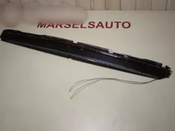 Лампи освітлення задньої кришки багажника Tesla Model S 600591700E 00132870140000 13287014