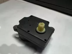 Двигун обігрівача Volvo V70 74935F 030903