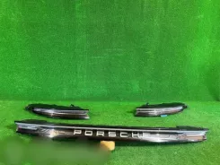 Задні ліхтарі Porsche Taycan 9J1 / Комплект 9J1945082D 00004685 9J194535