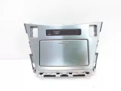 Розетка прикурювача Toyota Avensis T270 переднього центрального тунелю 5880405180 0520005210 5880405141