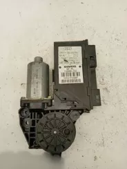 Моторчик склопідйомника передніх дверей Audi A2 8Z2959801 105082102 105080102