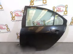 Задні двері Nissan Primera 102374