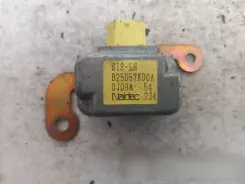 Датчик удару подушки безпеки Mazda 323 F B25D57KD0A 0J09A B25D57KU