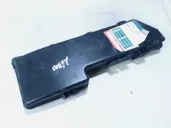 Кришка блоку запобіжників Volvo V70 9494211 08676261