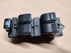 Кнопки вікон Mazda MPV C8HD182 0663D4