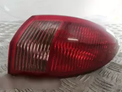 Задній ліхтар Alfa Romeo 147 46556347 03323010