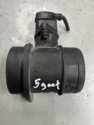 Датчик масової витрати повітря MAF для Audi A3 S3 8L 0281002757 038905461