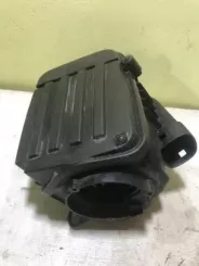 Корпус повітряного фільтра Skoda Superb B6 (3T) 102110