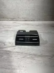 BMW 7 F01 F02 F03 F04 Задній центральний тунель вентиляційного отвору 9118249 0721502