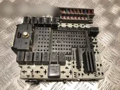 Блок запобіжників Volvo S80 / Комплектний 8645410 00W412