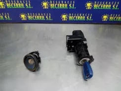 Fiat Punto (188) Замок задніх дверей 0071751552