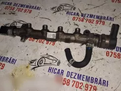 Audi A4 S4 B8 8K Впорскувальна рампа 04L089D 0033676 150217