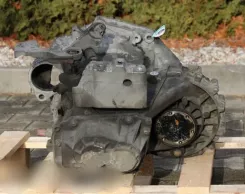 Seat Leon (5F) Механічна 5-ступінчаста коробка передач MYF 0AJ300041G 0AJ