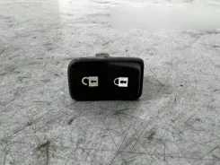 Кнопка центрального замка Volvo V50 0665832