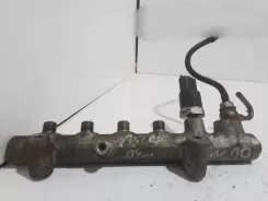 Opel Astra H Рейка впорскування 0445214049 000395