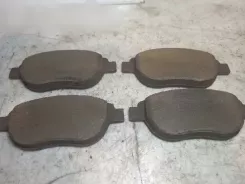 Передні гальмівні колодки Peugeot 207 0986494038 BOSCH