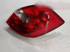 Skoda Fabia Mk2 (5J) Задній ліхтар 5J6945112A 0K9945106A