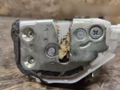 Замок задніх дверей Honda Civic 0831C