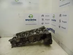 Блок двигуна Peugeot 407 0130Z4