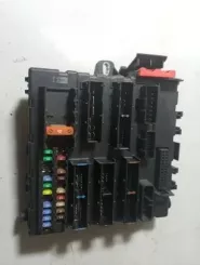 Блок запобіжників Opel Vectra C / Комплектний 13205777 03005862 19165005
