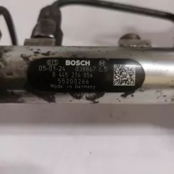 Opel Vectra C Рейка впорскування 55200266 038867 0445214056