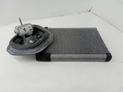 Радіатор обігрівача кондиціонера Mercedes-Benz C W205 T920322B416 024021075Z