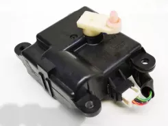 Двигун обігрівача Nissan Primera 3027030850 051226