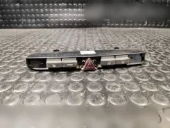 Кнопка аварійної сигналізації Opel Zafira B 13100111 03758030