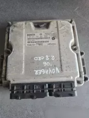 Блок керування двигуном Chrysler Voyager P04727770AD 1039S05771 0281011281