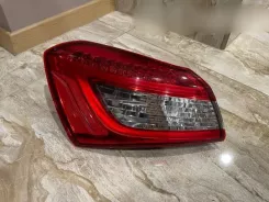Задній ліхтар Maserati Ghibli 06700084820 03551000 06700084830