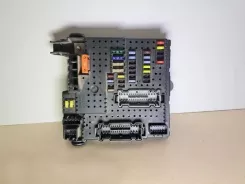 Рамка / модуль запобіжників Volvo V70 30786646 07W044 28080156