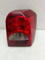 Задній ліхтар Dodge Caliber 05303752 05303880 51128