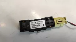 Датчик удару подушки безпеки Nissan Primera 0285003019 101272 98830AY000