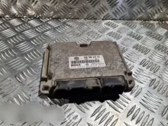Контролер / модуль ЕБУ Volkswagen Golf IV 0281010243 038906018HA