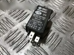 Інші реле Audi 80 90 B2 813919082 004154-00