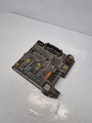 Рамка / модуль запобіжників Volvo XC70 30728512 05W484 28017881
