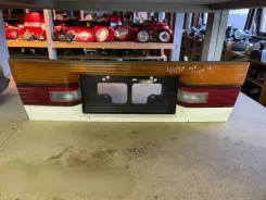 Ліхтарі задньої кришки багажника Mazda 626 0437833