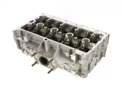 Головка двигуна Volkswagen Caddy 05E103063E
