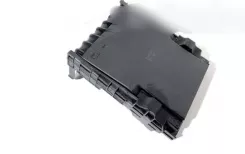 Кришка блоку запобіжників Audi A3 S3 8P 1K0937132F 0417180061