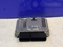 Saab 9-5 ECU/блок керування 55563338 0281013568