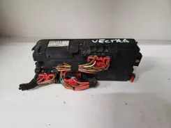 Блок запобіжників Opel Vectra C / Комплектний 98EB4R 082584 13170899