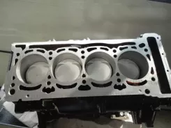 Блок двигуна Volkswagen Tiguan 06K103023J
