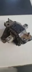 Кронштейн двигуна Volkswagen Polo 6Q0199555 01T3201M27