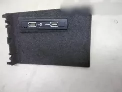 Роз'єм / USB-роз'єм Mercedes-Benz GLE (W166 - C292) A1728202000 00593478 180308
