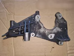 Кронштейн / кріплення паливного насоса Audi A6 S6 C6 4F 059130147h